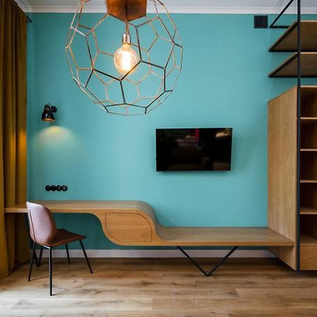 Goldfinger 3-Bed Unique Apartment In The Heart Of Podgorze คราคูฟ ภายนอก รูปภาพ